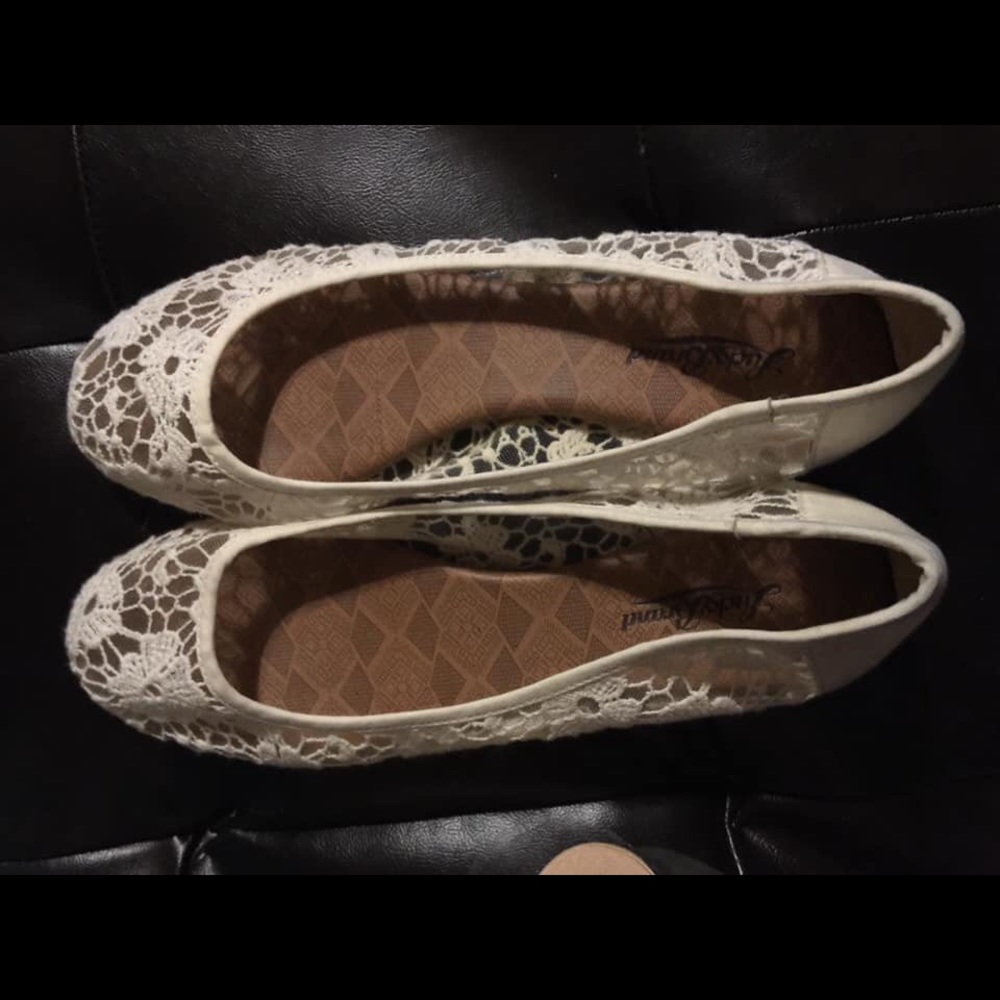Lucky brand lace flats